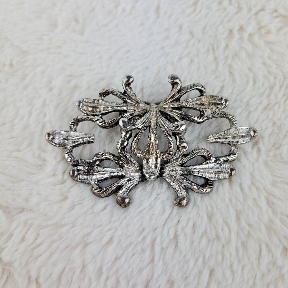 1920's Silver Tone Metal Bow Tie Shoe Clip